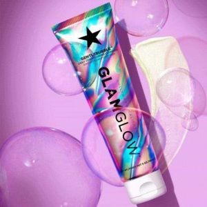 SALE 2 for 15 || GlamGlow Cleanser